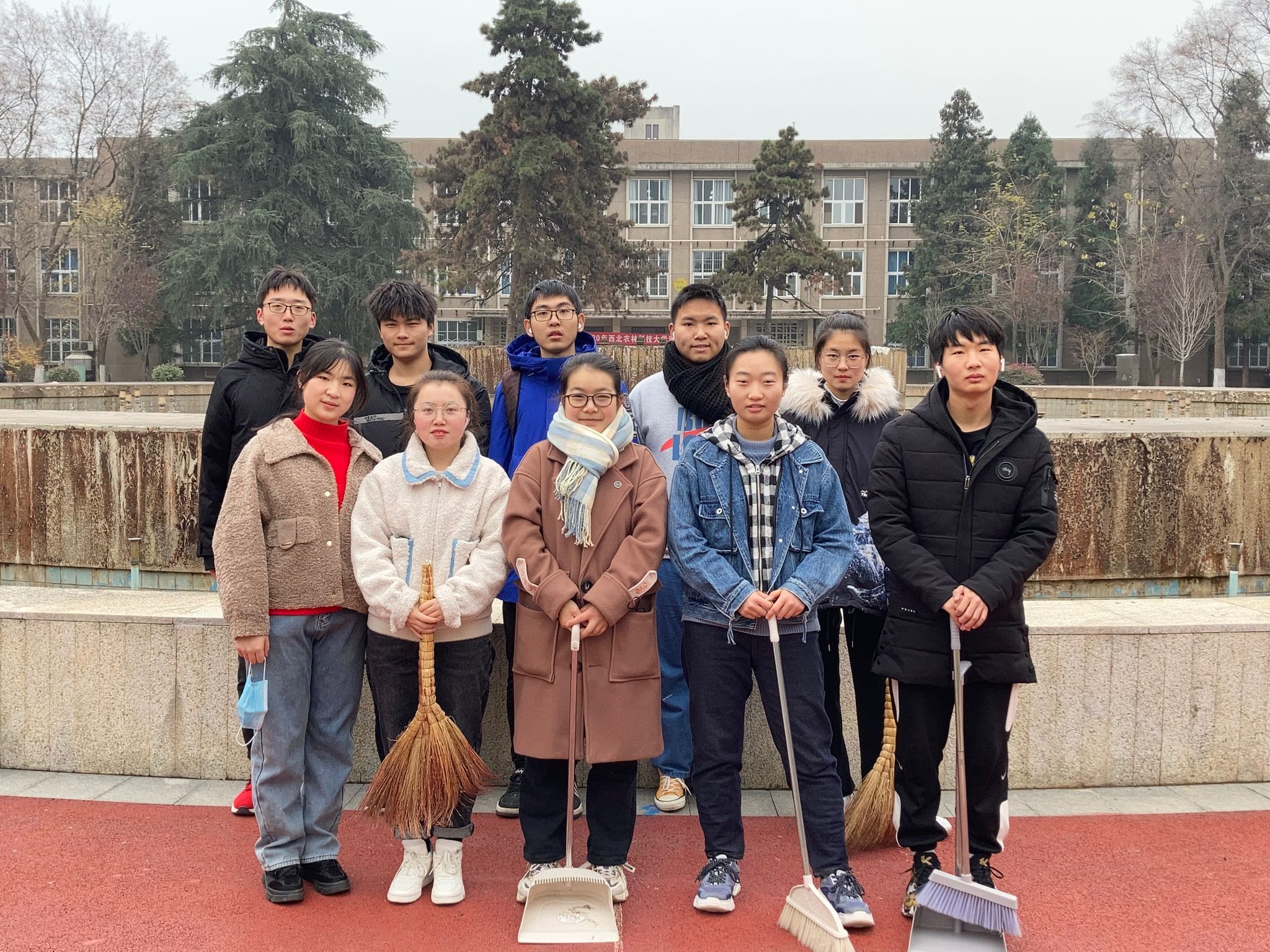 8f48e0d6be084a2ab605bc10948a6a0f.jpg 8f48e0d6be084a2ab605bc10948a6a0f.jpg