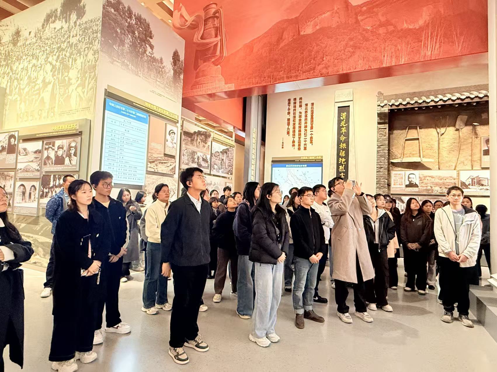 富平-关中革命纪念馆 (1).jpg