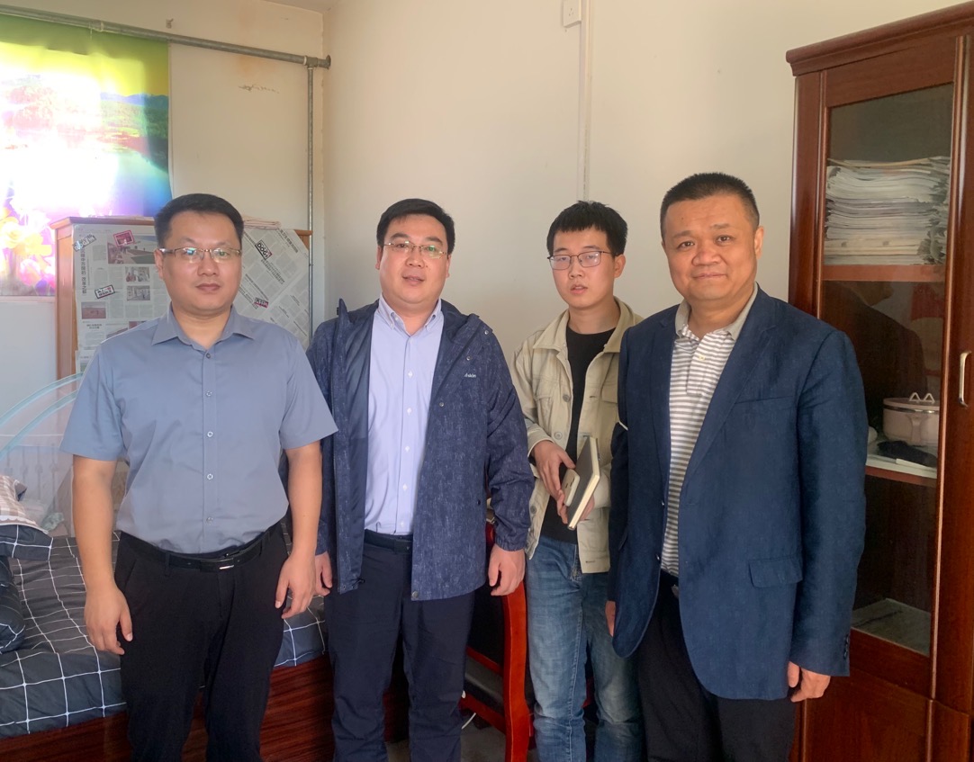 c6c06fd0a4c64a03ad07625272de396b.jpg c6c06fd0a4c64a03ad07625272de396b.jpg