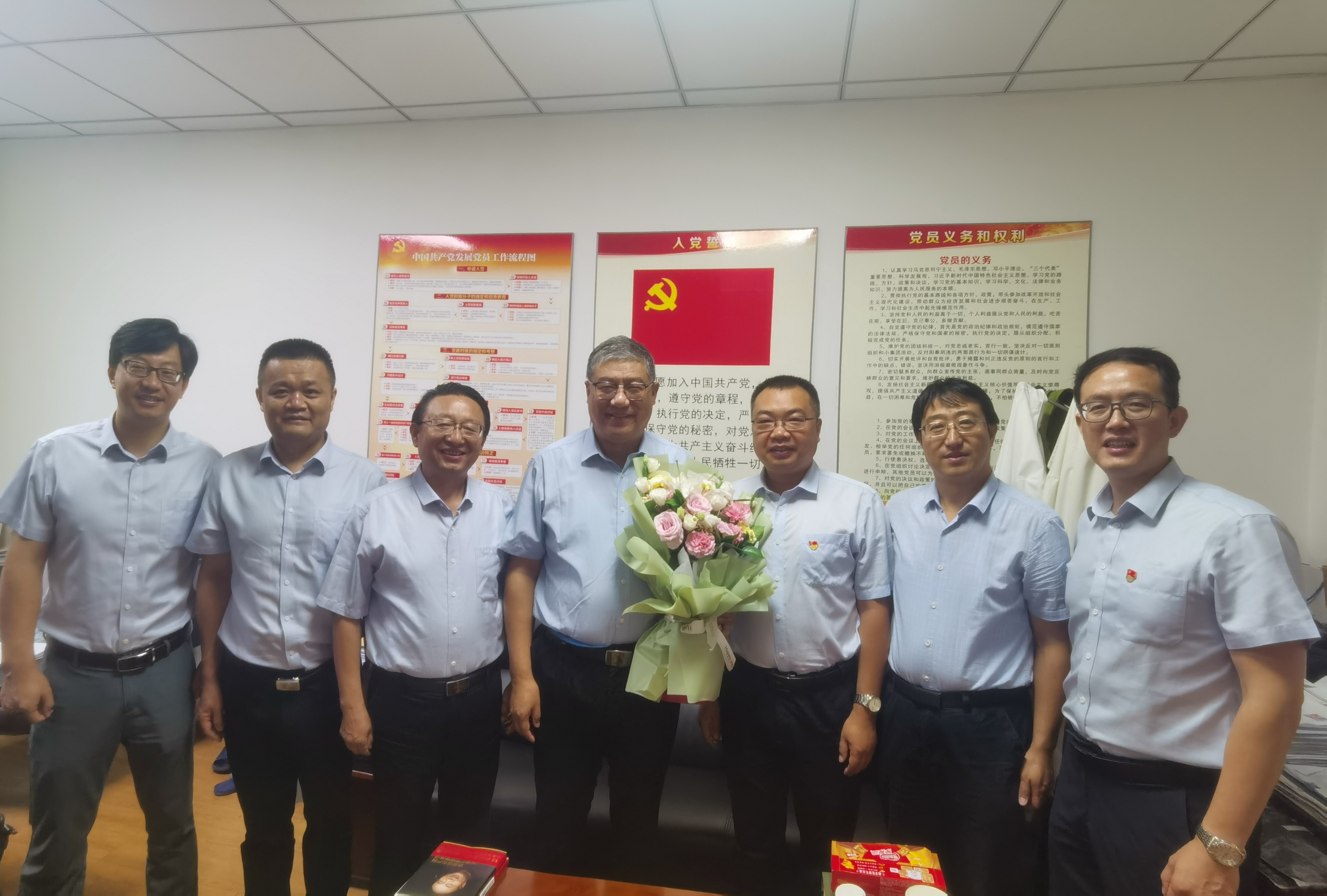 c9a8bdd1b94549bf8a256f42c3da2548.jpg c9a8bdd1b94549bf8a256f42c3da2548.jpg