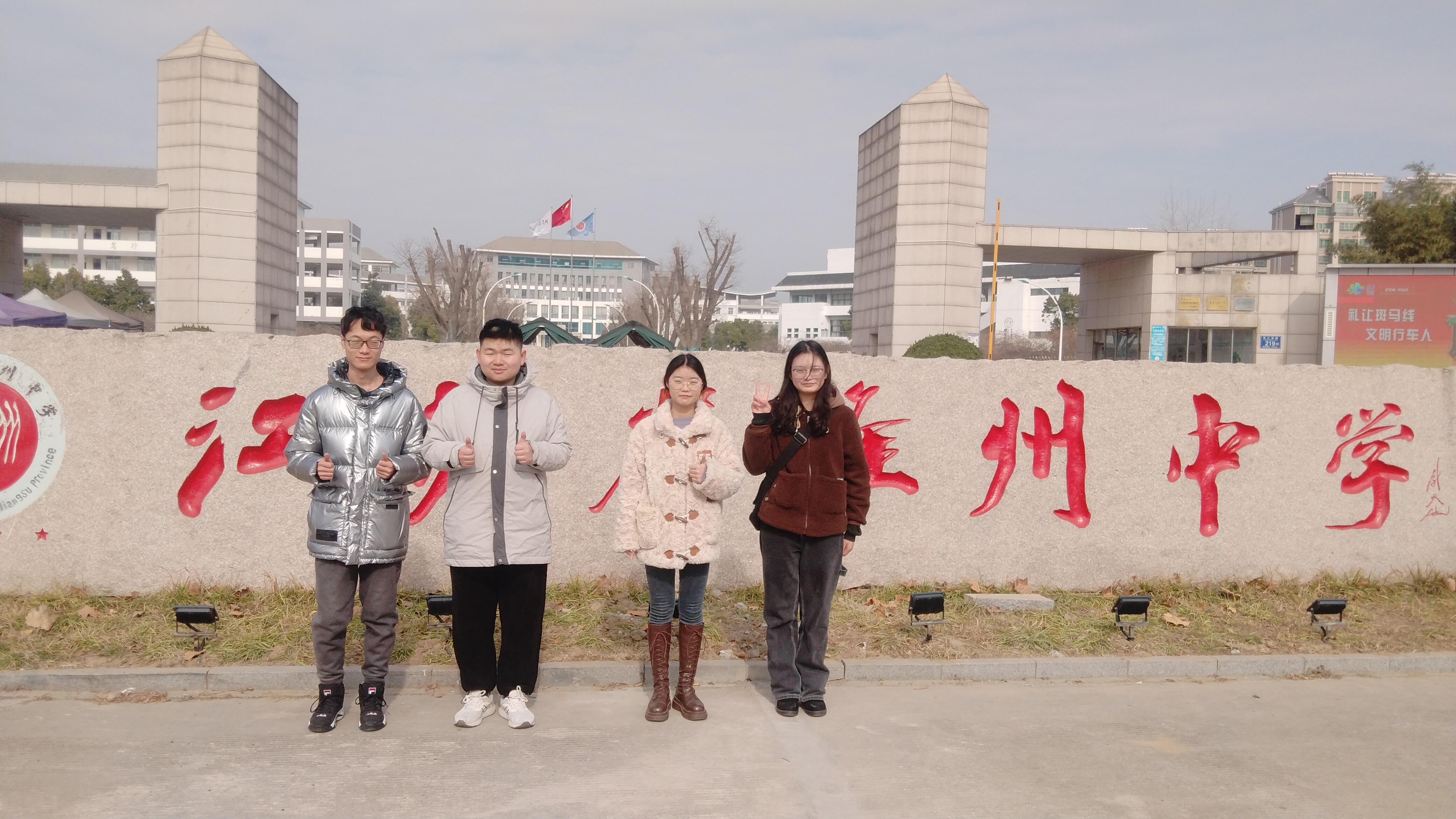 41b52e6552624360891b389802ec4c4e.jpg 41b52e6552624360891b389802ec4c4e.jpg