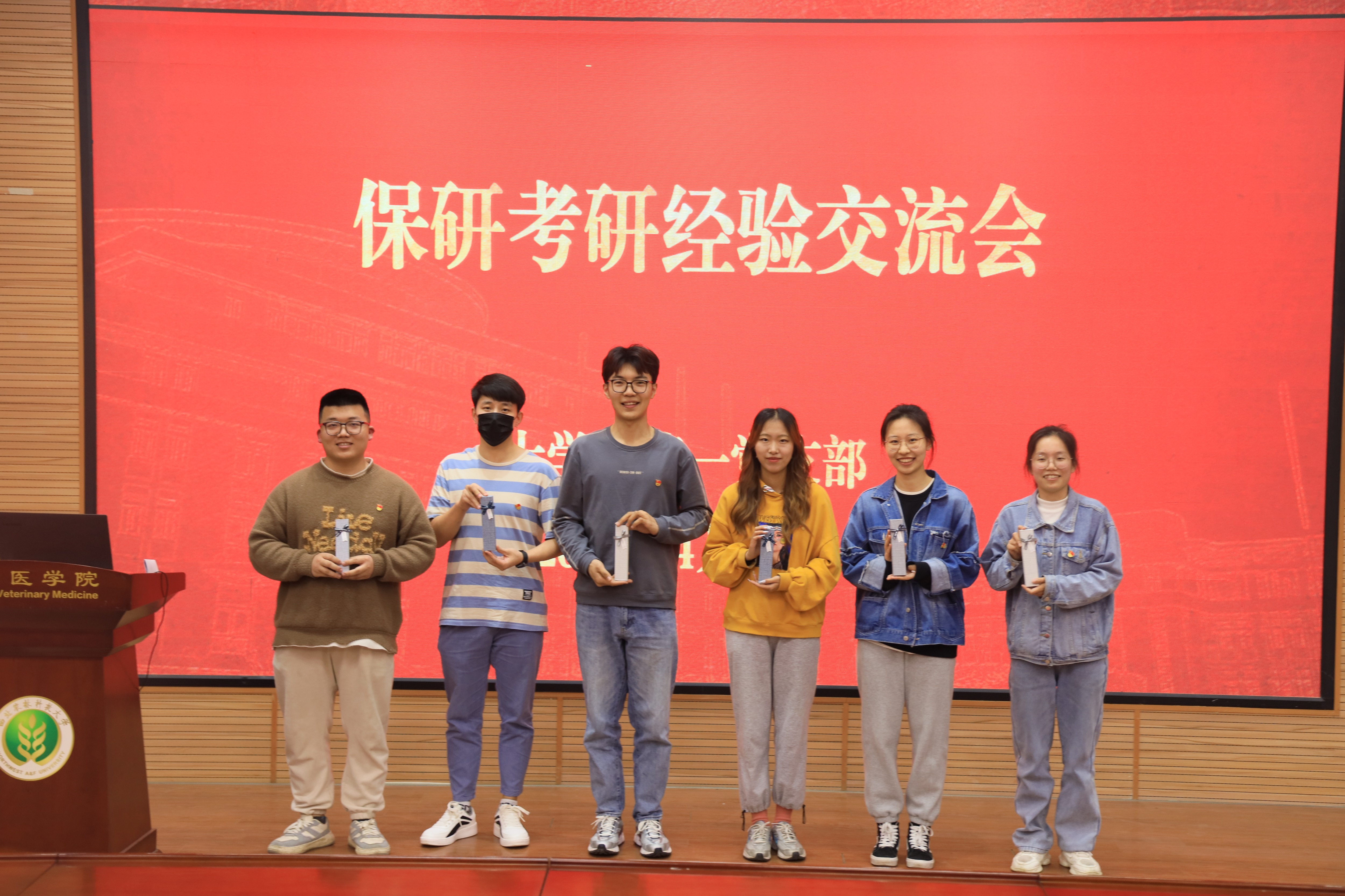 bcb7a3b181434da5adbde3558d151d30.jpg bcb7a3b181434da5adbde3558d151d30.jpg