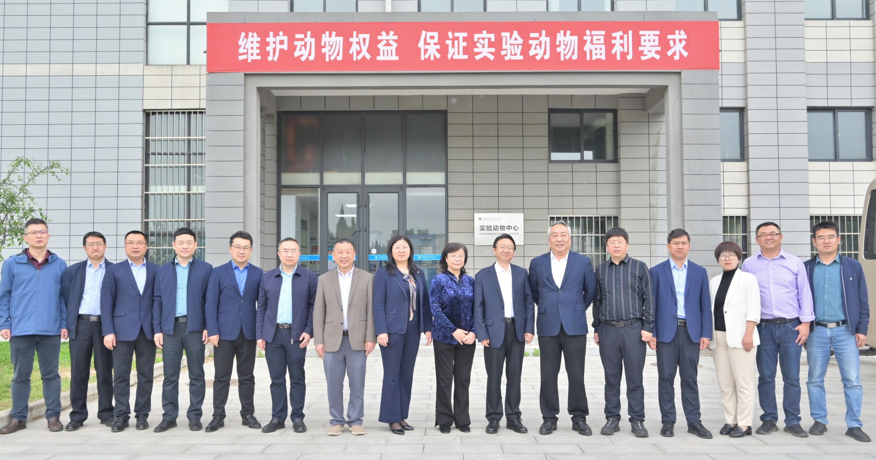 2ee1b454d3a945e190ebb9352f886b39.jpg 2ee1b454d3a945e190ebb9352f886b39.jpg