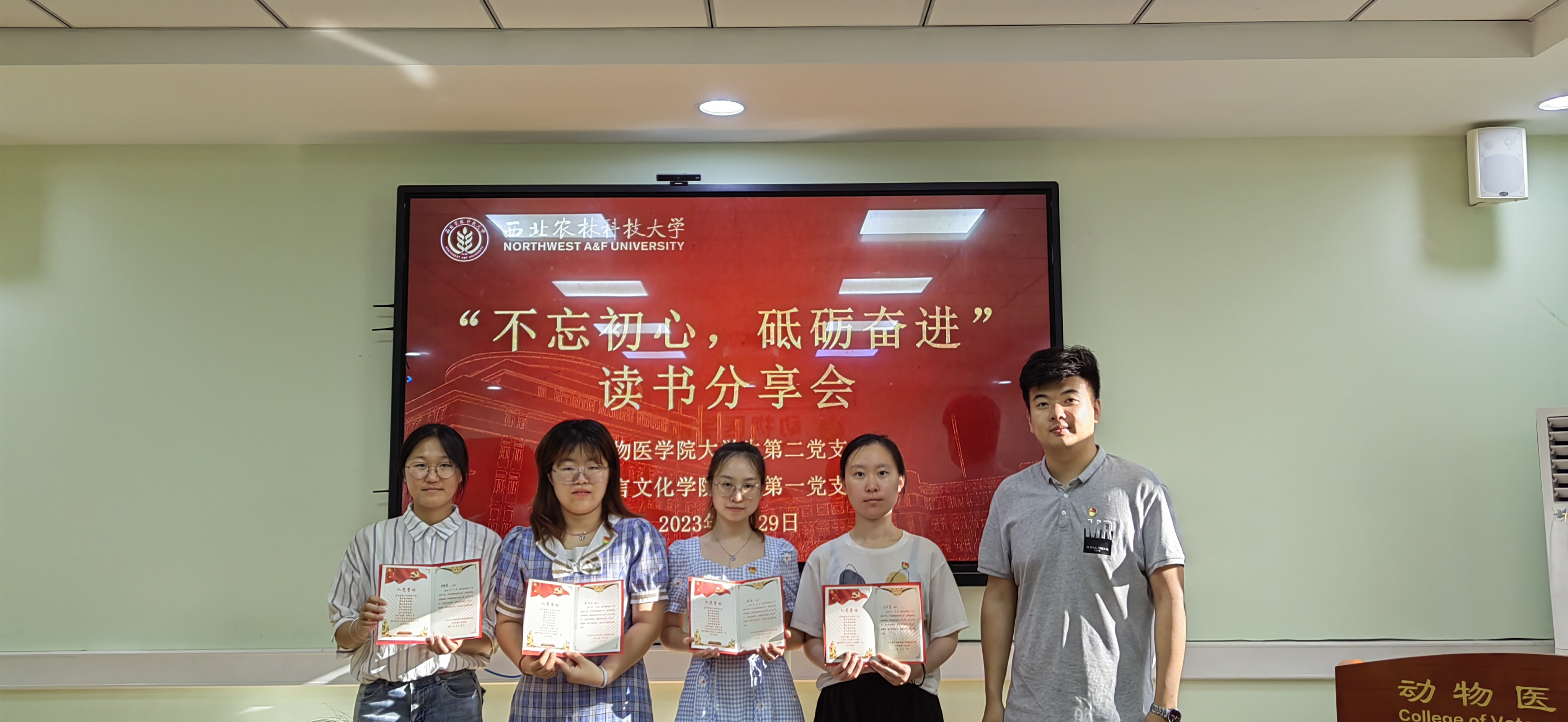 410c61131b3e46b39f7f477e548c8291.png 410c61131b3e46b39f7f477e548c8291.png